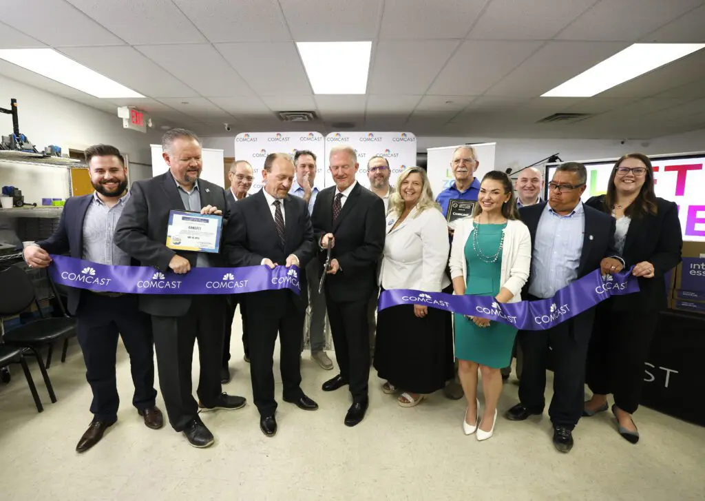 Ribbon cutting and celebration of Comcast’s expansion to Rio Rancho, NM.